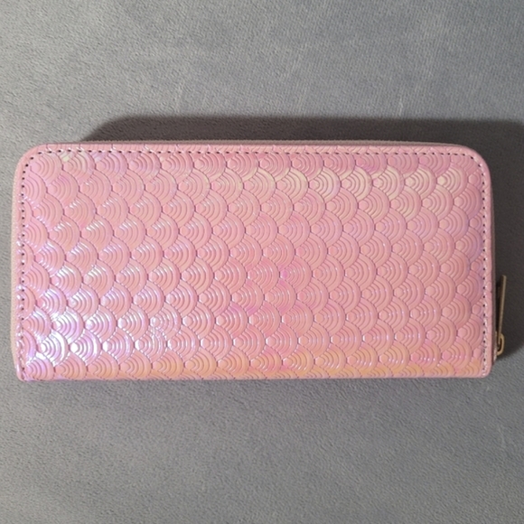 Holographic Mermaid Scale Zip-Around Pink Wallet - Picture 5 of 17